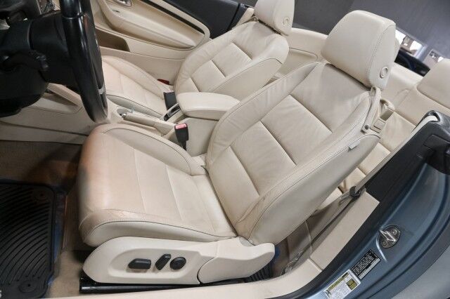 2014 Volkswagen Eos Executive 2dr Convertible Chicago IL