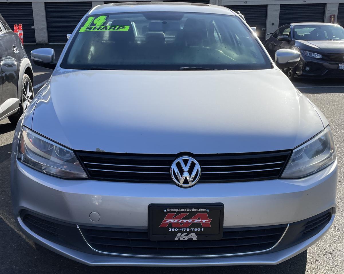 2014 Volkswagen Jetta 1.8T SE Sedan 4D