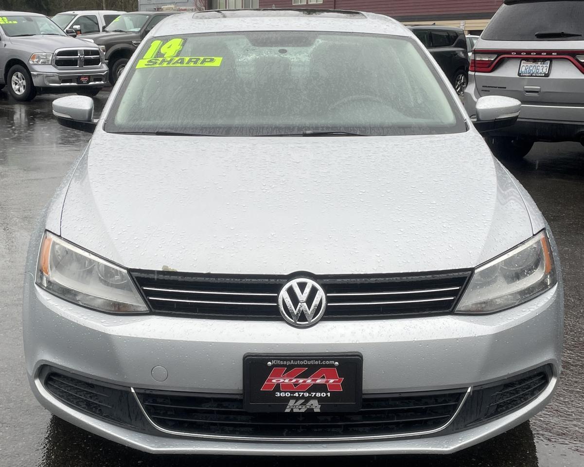 2014 Volkswagen Jetta 1.8T SE Sedan 4D