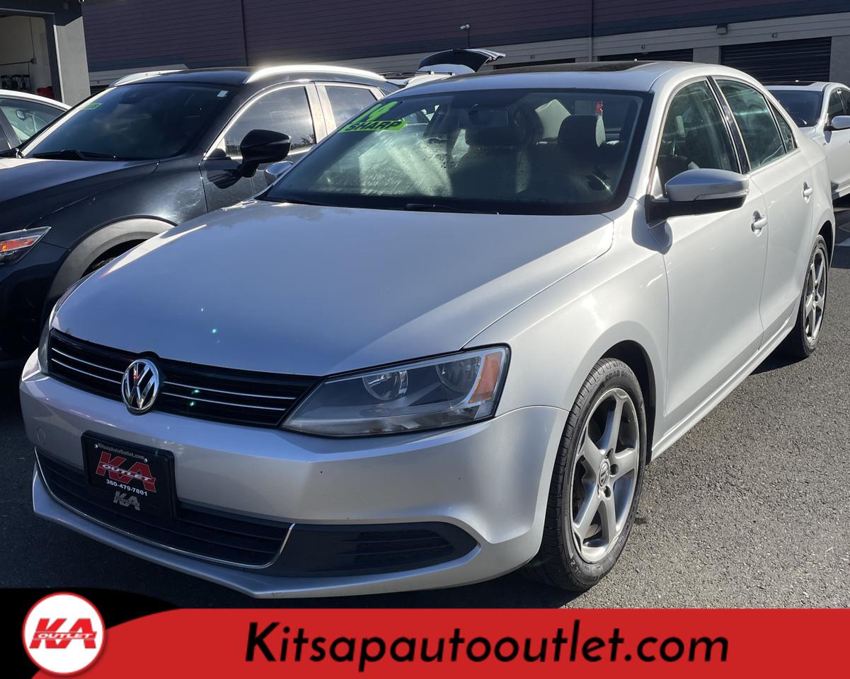 2014 Volkswagen Jetta 1.8T SE Sedan 4D