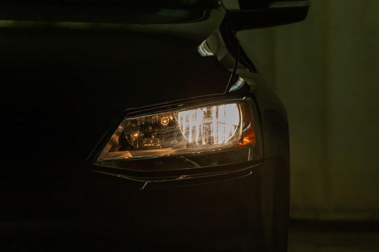 2014 Volkswagen Jetta Comfortline Manual Roof Red Deer AB