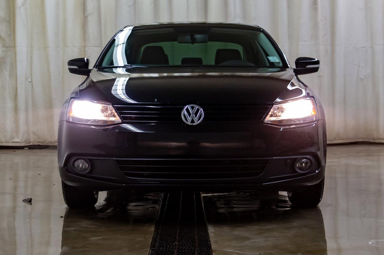 2014 Volkswagen Jetta Comfortline Manual Roof Red Deer AB