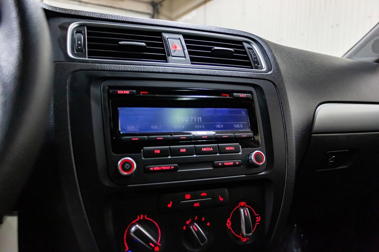 2014 Volkswagen Jetta Comfortline Manual Roof Red Deer AB