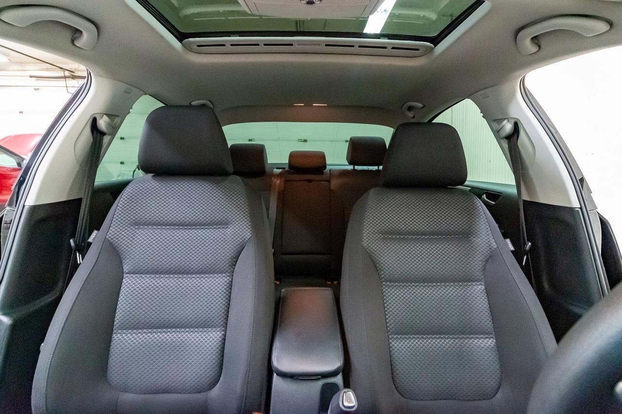 2014 Volkswagen Jetta Comfortline Manual Roof Red Deer AB