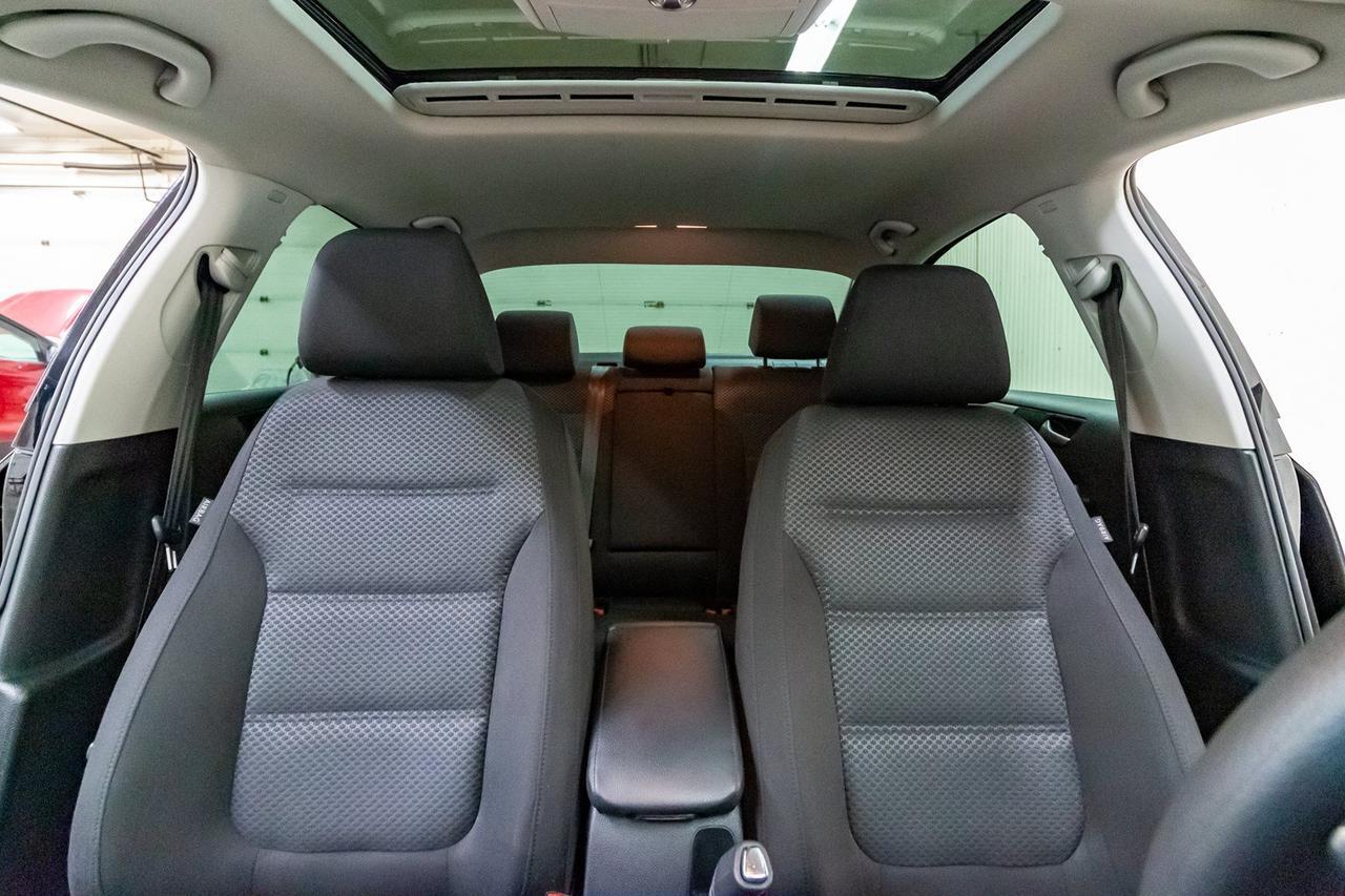 2014 Volkswagen Jetta Comfortline Manual Roof Red Deer AB