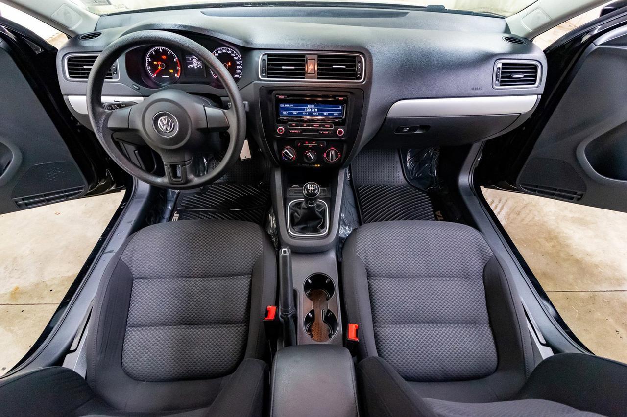 2014 Volkswagen Jetta Comfortline Manual Roof Red Deer AB