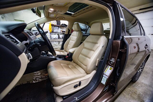 2014 Volkswagen Jetta Highline TDI Diesel Leather Roof Red Deer AB