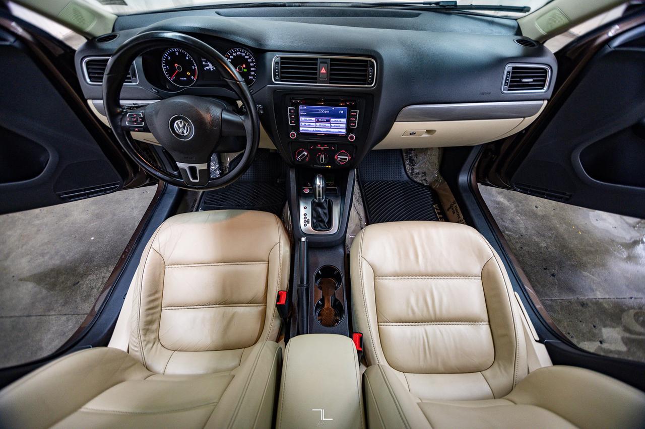 2014 Volkswagen Jetta Highline TDI Diesel Leather Roof Red Deer AB