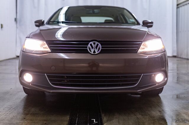 2014 Volkswagen Jetta Highline TDI Diesel Leather Roof Red Deer AB
