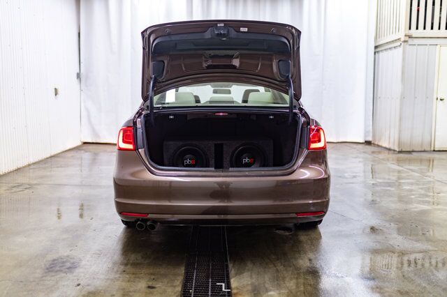 2014 Volkswagen Jetta Highline TDI Diesel Leather Roof Red Deer AB