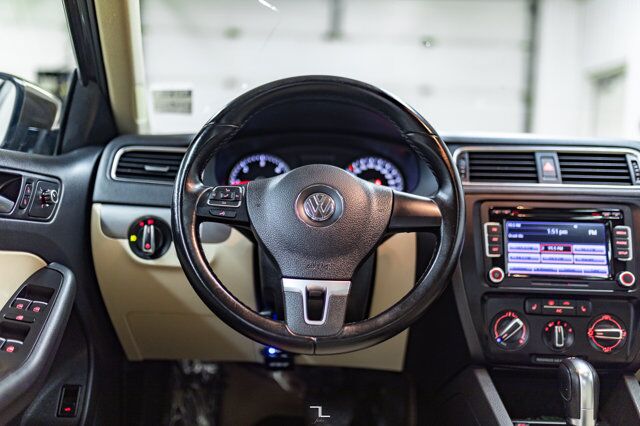 2014 Volkswagen Jetta Highline TDI Diesel Leather Roof Red Deer AB