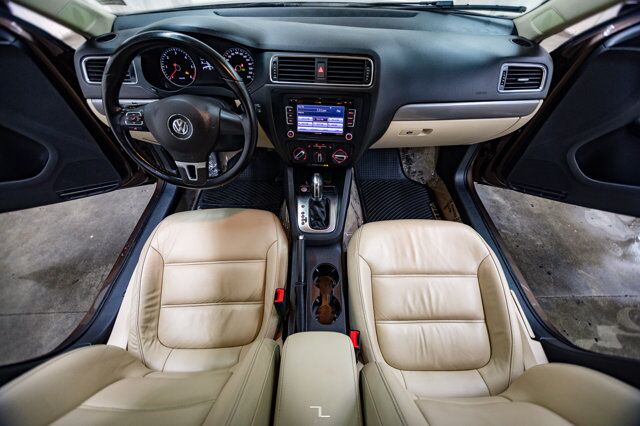 2014 Volkswagen Jetta Highline TDI Diesel Leather Roof Red Deer AB