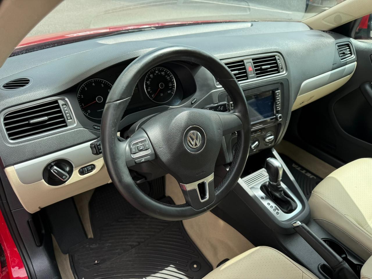 2014 Volkswagen Jetta Sedan 4dr Auto SE Jacksonville FL