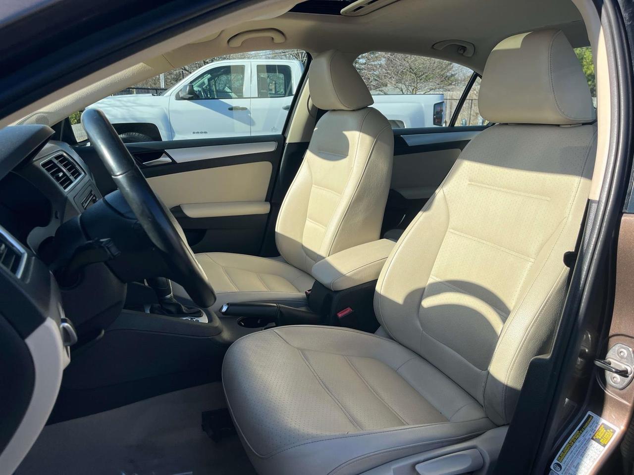2014 Volkswagen Jetta Sedan 4dr Auto SE PZEV Indianapolis IN