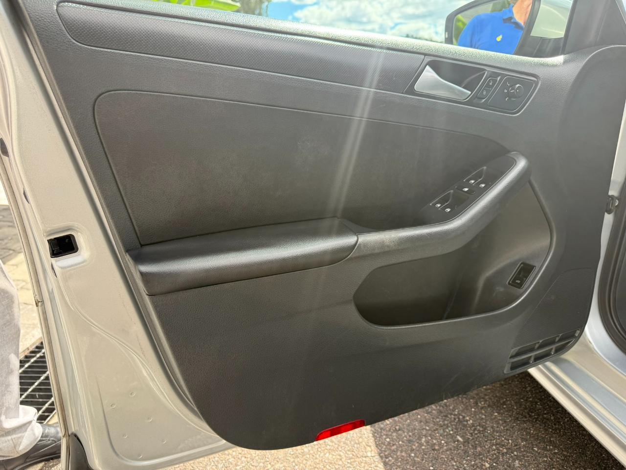 2014 Volkswagen Jetta Sedan 4dr Auto SE PZEV Jacksonville FL
