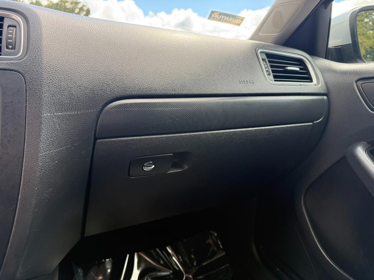 2014 Volkswagen Jetta Sedan 4dr Auto SE PZEV Jacksonville FL