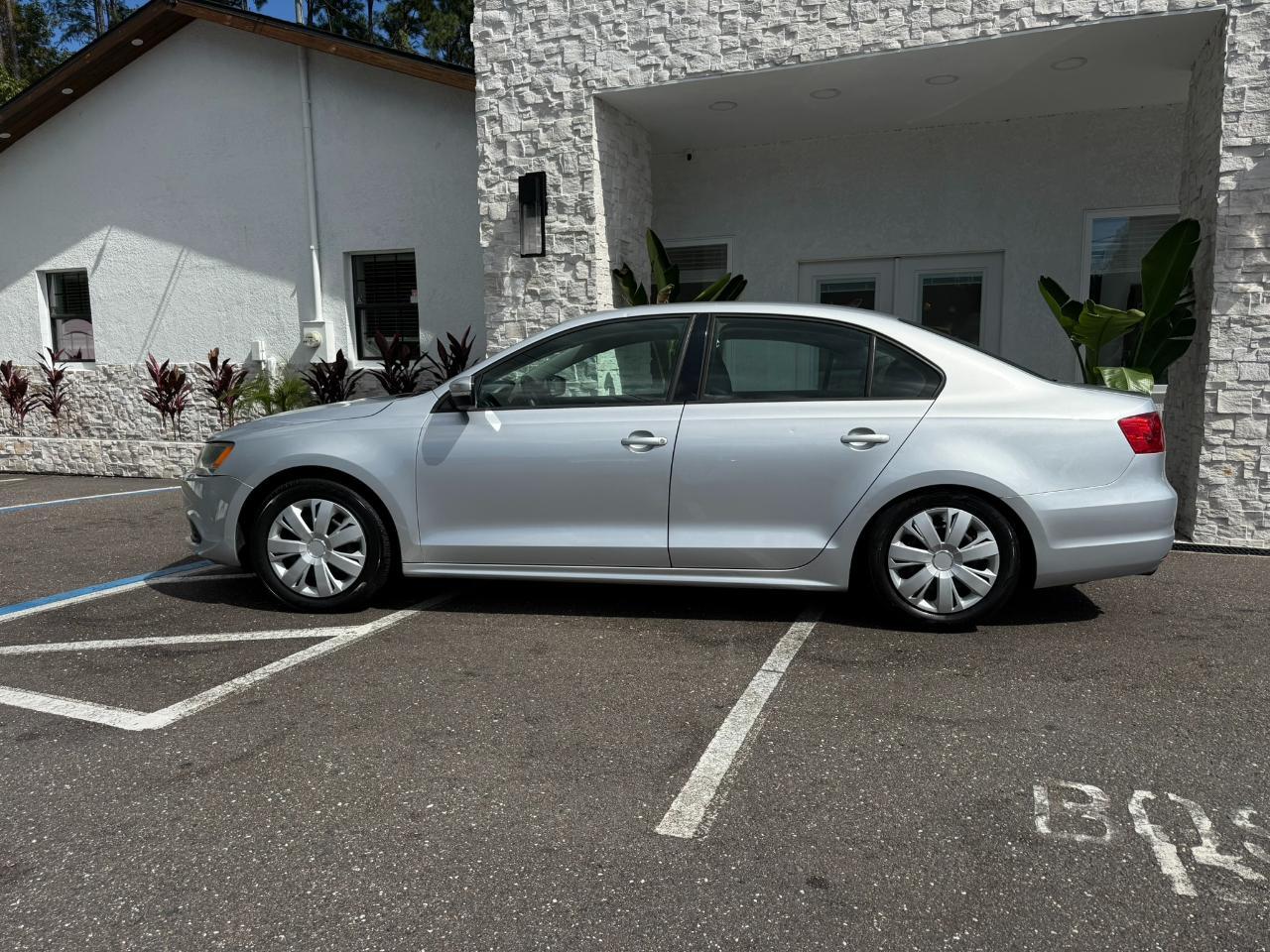 2014 Volkswagen Jetta Sedan 4dr Auto SE PZEV