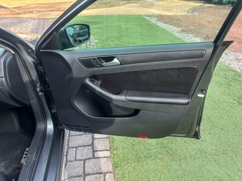 2014 Volkswagen Jetta Sedan SE Wilmington NC