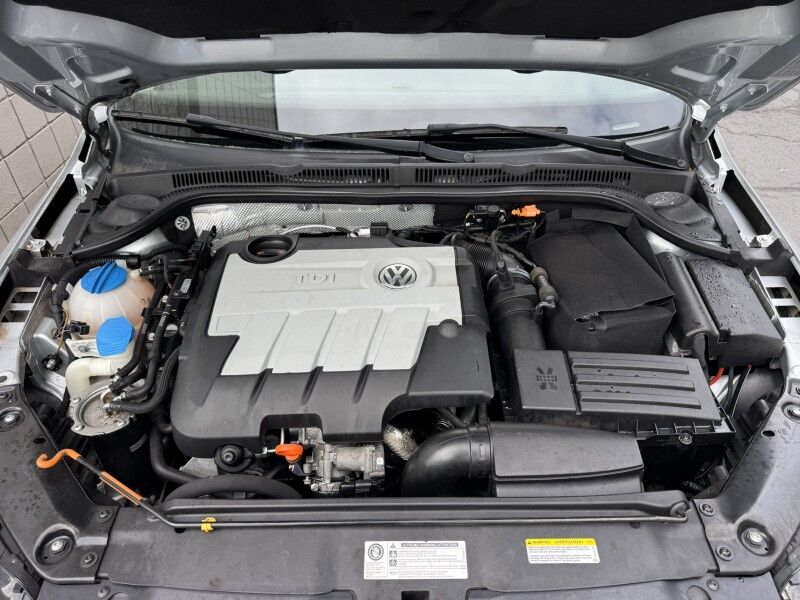 2014 Volkswagen Jetta Sedan TDI w/Premium Willow Grove PA