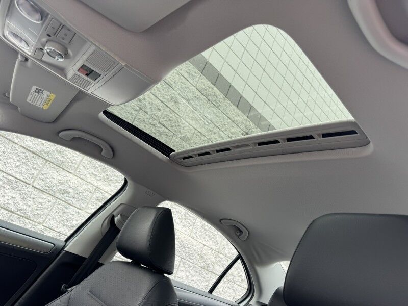 2014 Volkswagen Jetta Sedan TDI w/Premium Willow Grove PA