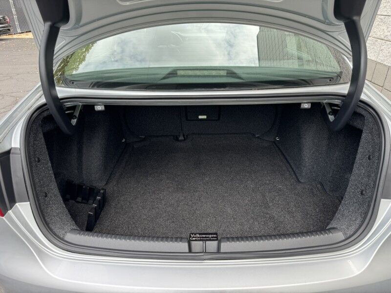 2014 Volkswagen Jetta Sedan TDI w/Premium Willow Grove PA
