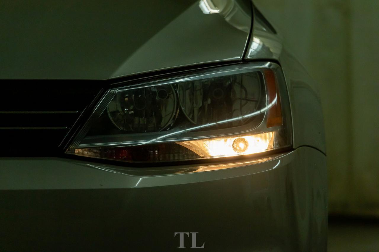 2014 Volkswagen Jetta TDI Highline Diesel Leather Roof Red Deer AB