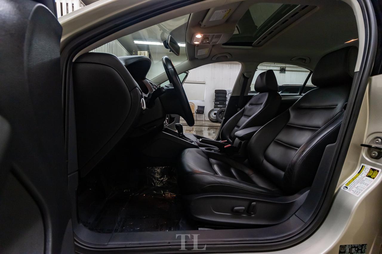 2014 Volkswagen Jetta TDI Highline Diesel Leather Roof Red Deer AB
