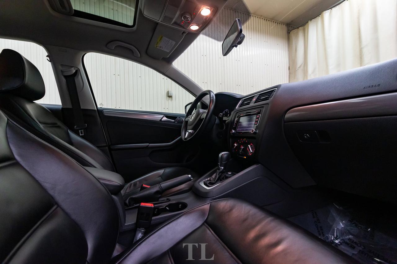 2014 Volkswagen Jetta TDI Highline Diesel Leather Roof Red Deer AB