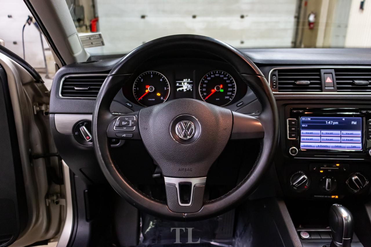 2014 Volkswagen Jetta TDI Highline Diesel Leather Roof Red Deer AB