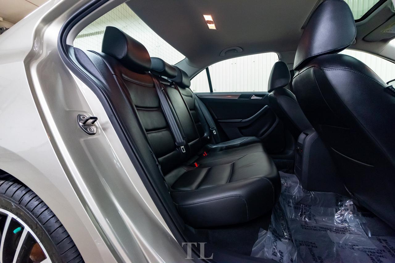 2014 Volkswagen Jetta TDI Highline Diesel Leather Roof Red Deer AB