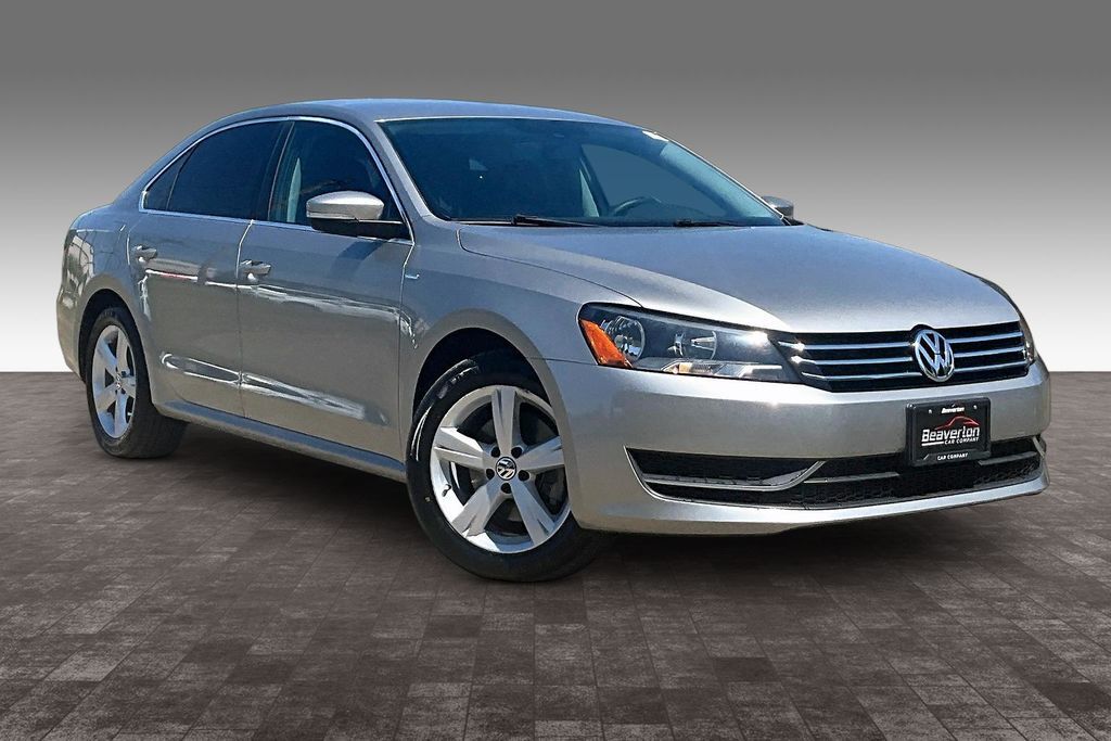 2014 Volkswagen Passat 1.8T Wolfsburg Edition