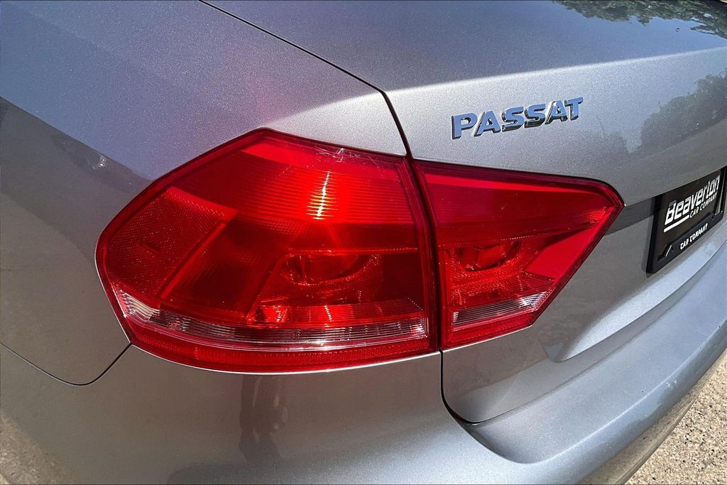 2014 Volkswagen Passat 1.8T Wolfsburg Edition OR