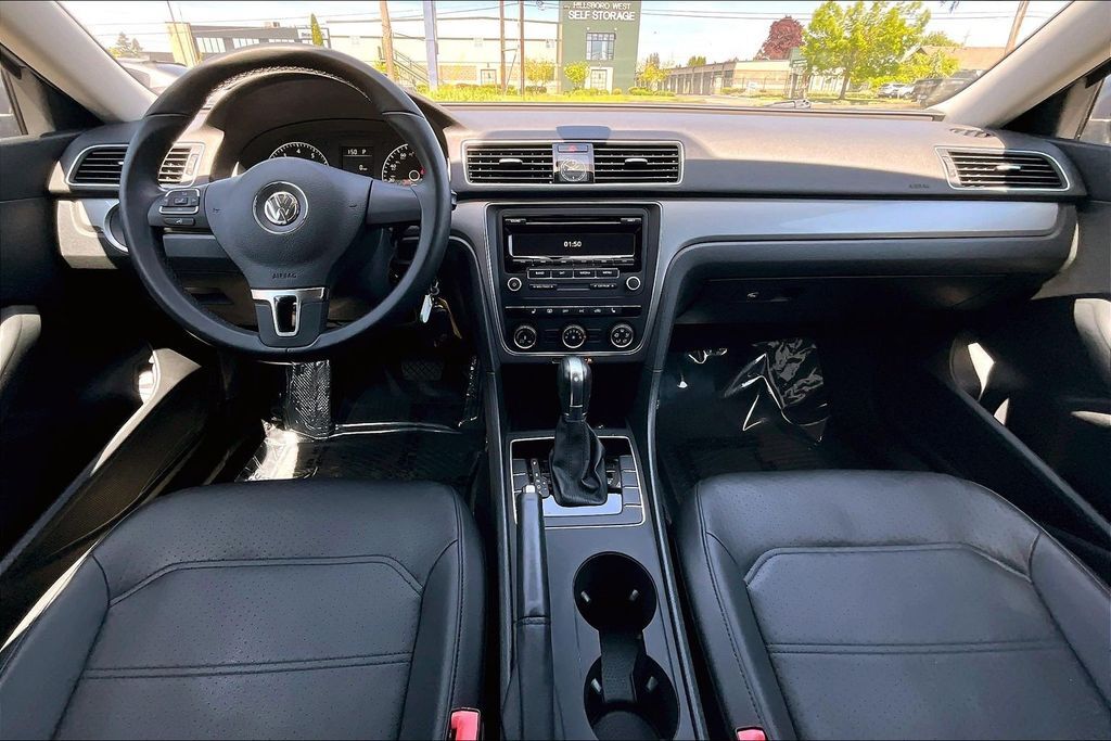 2014 Volkswagen Passat 1.8T Wolfsburg Edition OR
