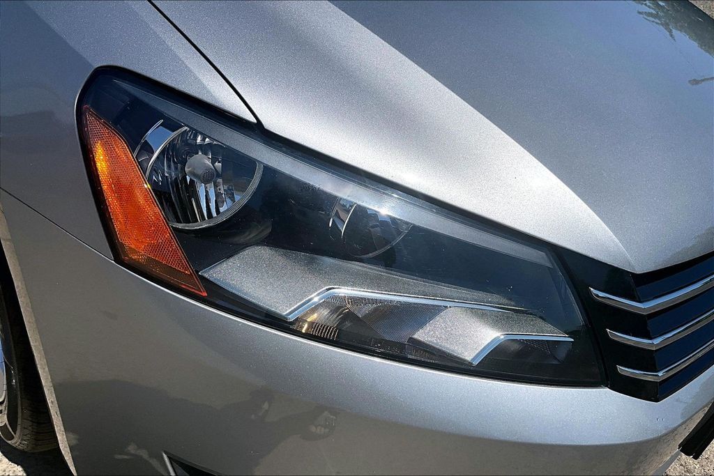 2014 Volkswagen Passat 1.8T Wolfsburg Edition OR