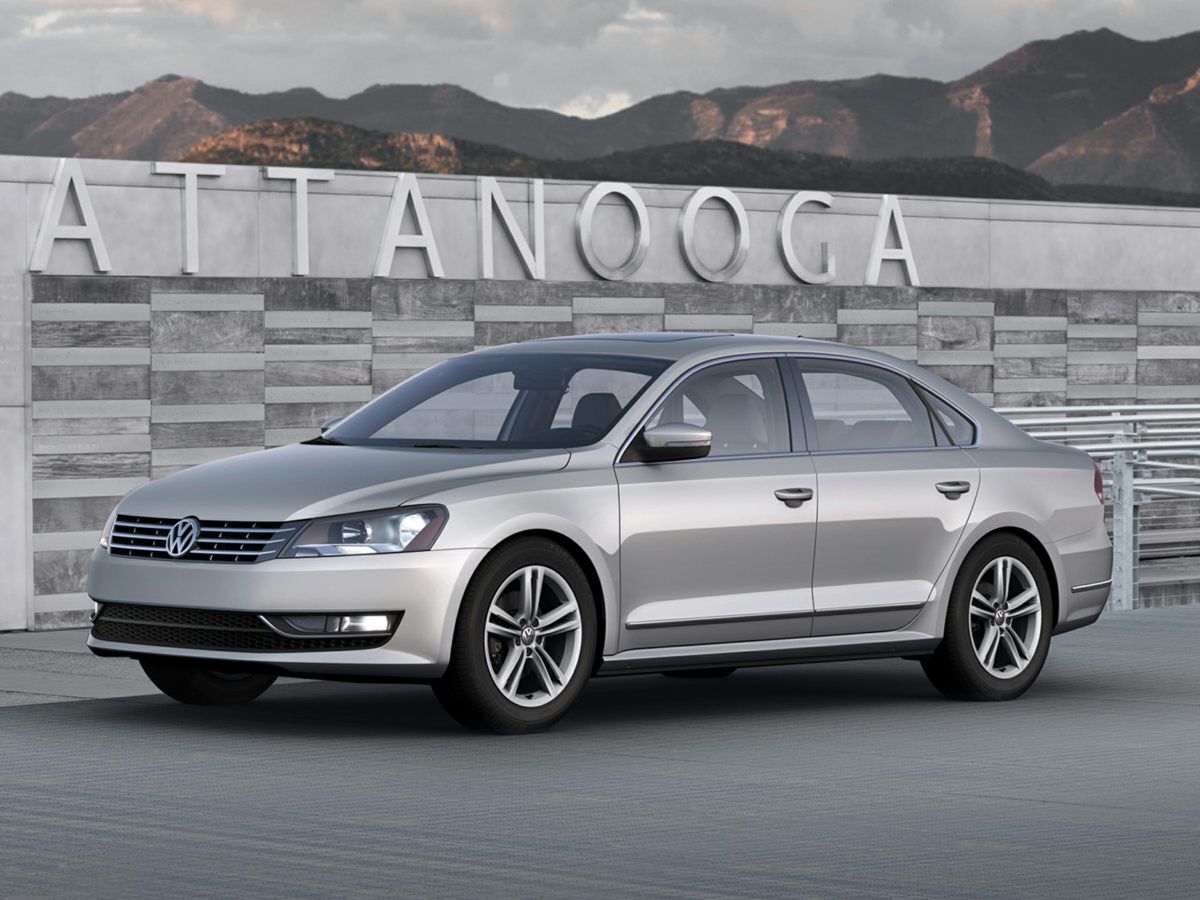 2014 Volkswagen Passat 1.8T Wolfsburg Edition