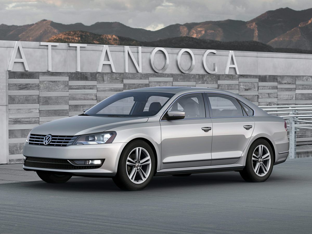 2014 Volkswagen Passat 1.8T Wolfsburg Edition