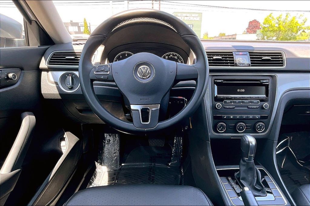 2014 Volkswagen Passat 1.8T Wolfsburg Edition OR
