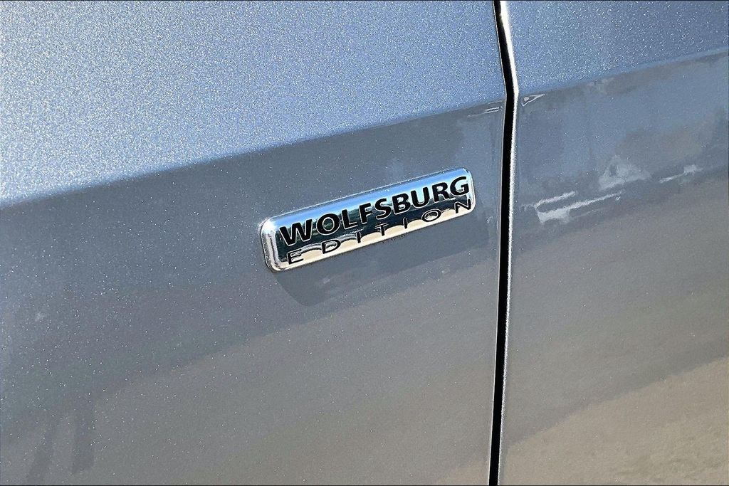 2014 Volkswagen Passat 1.8T Wolfsburg Edition OR