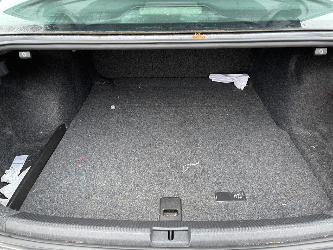 2014 Volkswagen Passat 1.8T Wolfsburg Edition