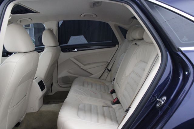 2014 Volkswagen Passat 2.0L TDI SEL Premium Chantilly VA