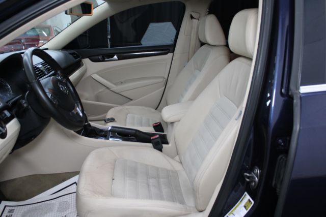 2014 Volkswagen Passat 2.0L TDI SEL Premium Chantilly VA