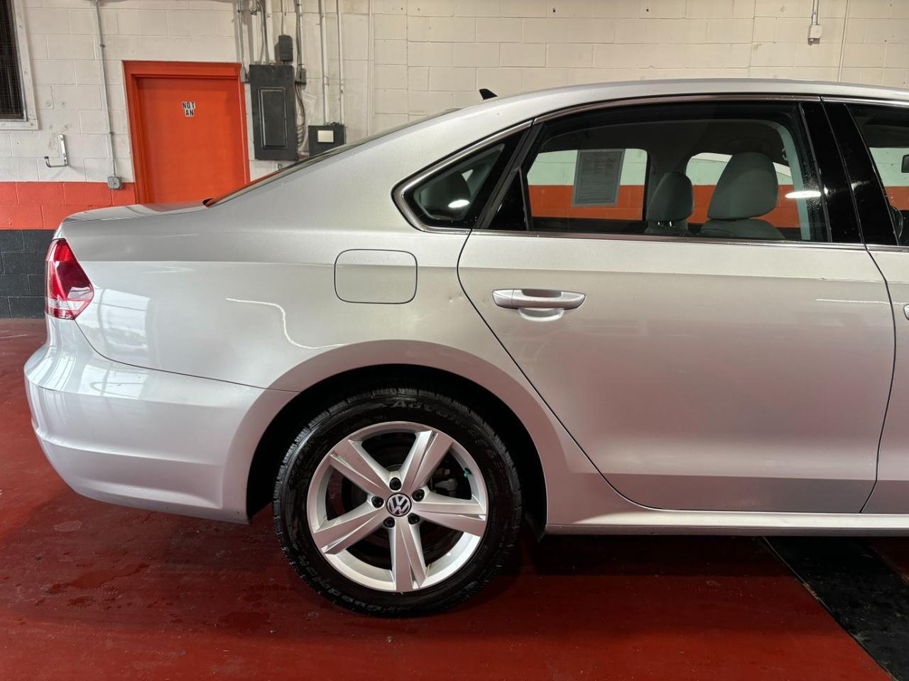 2014 Volkswagen Passat 2.5L SE Franklin OH