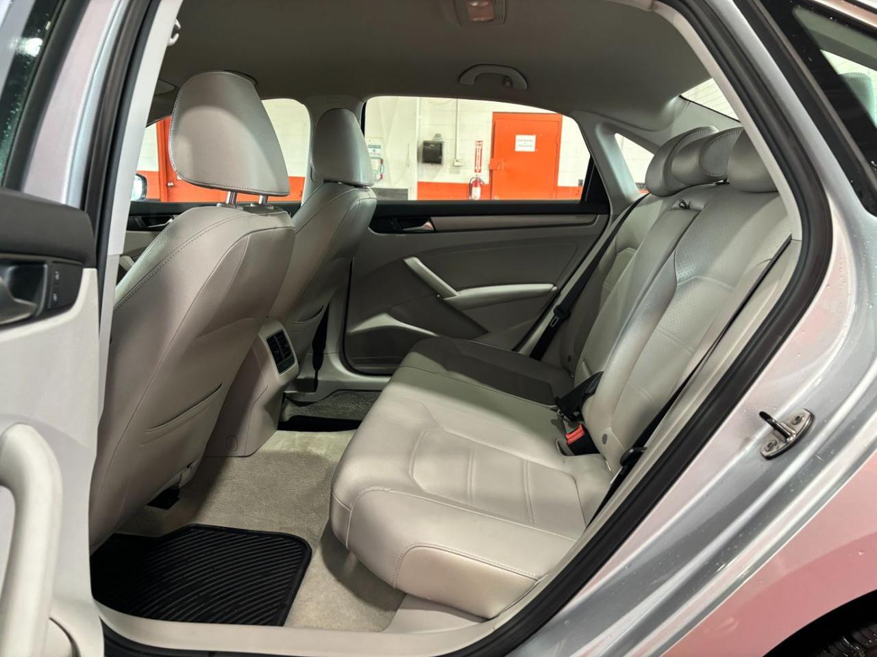 2014 Volkswagen Passat 2.5L SE Franklin OH