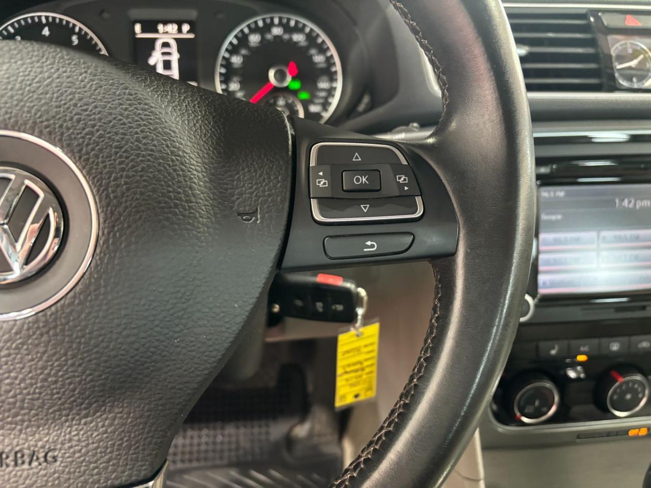 2014 Volkswagen Passat 2.5L SE Franklin OH
