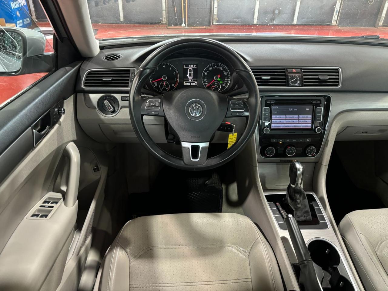 2014 Volkswagen Passat 2.5L SE Franklin OH