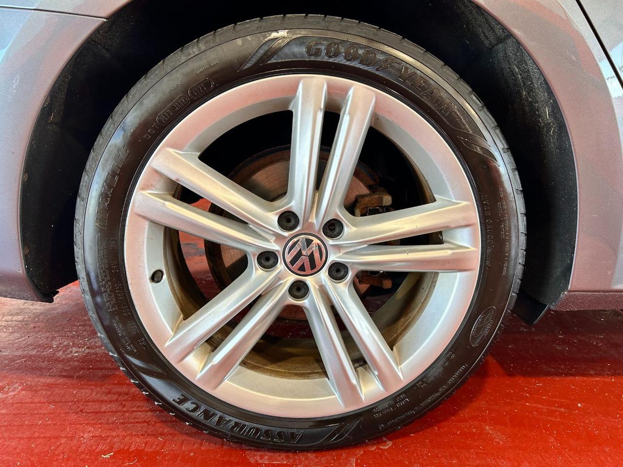 2014 Volkswagen Passat 2.5L SE Franklin OH