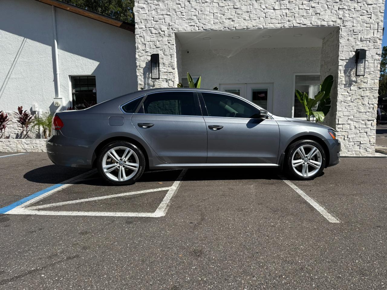 2014 Volkswagen Passat 4dr Sdn 2.0L Manual  TDI SE Jacksonville FL