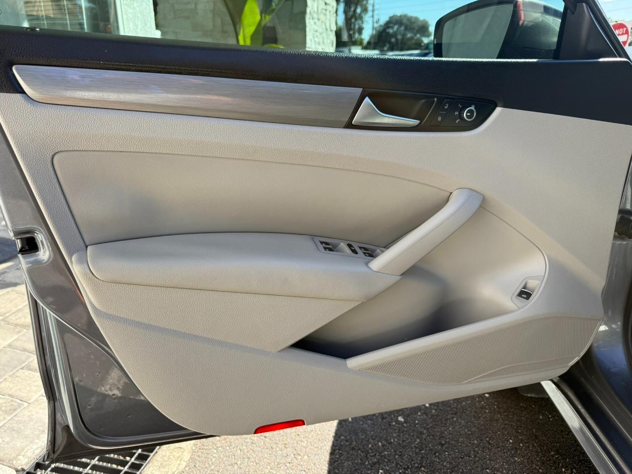 2014 Volkswagen Passat 4dr Sdn 2.0L Manual  TDI SE Jacksonville FL