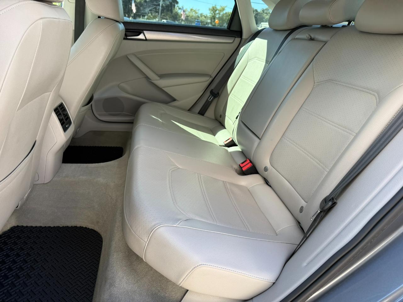 2014 Volkswagen Passat 4dr Sdn 2.0L Manual  TDI SE Jacksonville FL