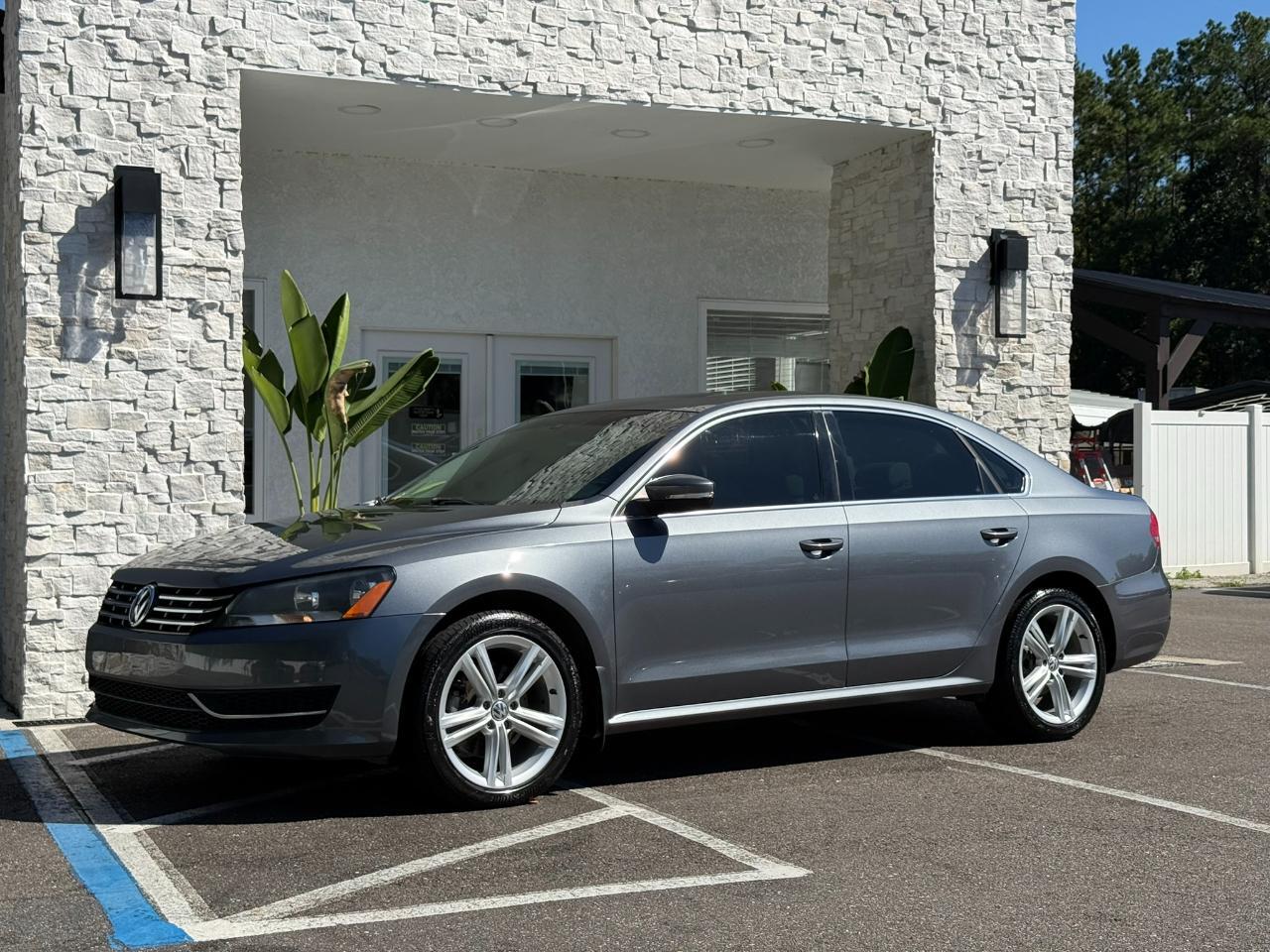 2014 Volkswagen Passat 4dr Sdn 2.0L Manual  TDI SE Jacksonville FL